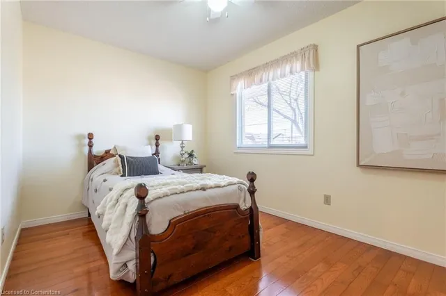 Additional image 27 of 54 Goldcrest Dr