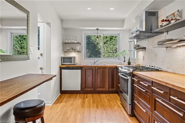 Additional image 11 of 375 Clarendon Dr