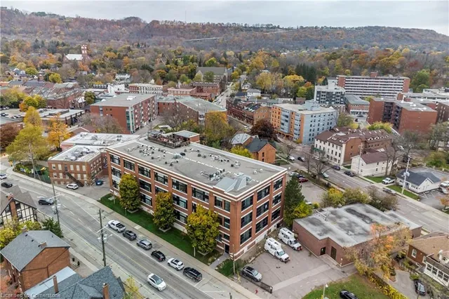 Additional image 43 of 50 Main St Unit 405