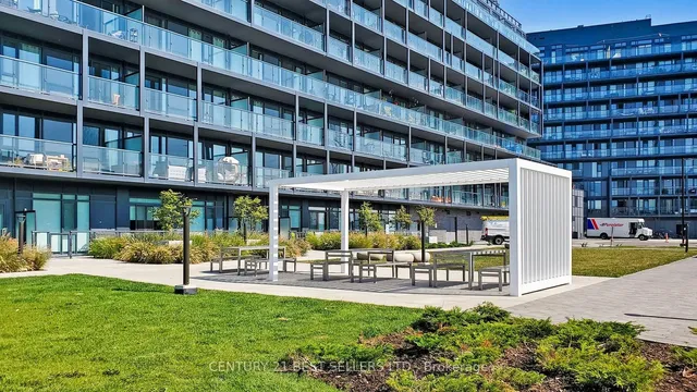 Additional image 29 of 3210 Dakota Common Unit A610