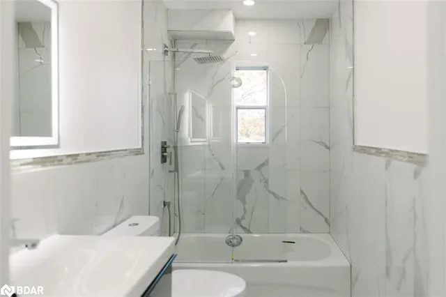 Additional image 10 of 673 Knox Ave