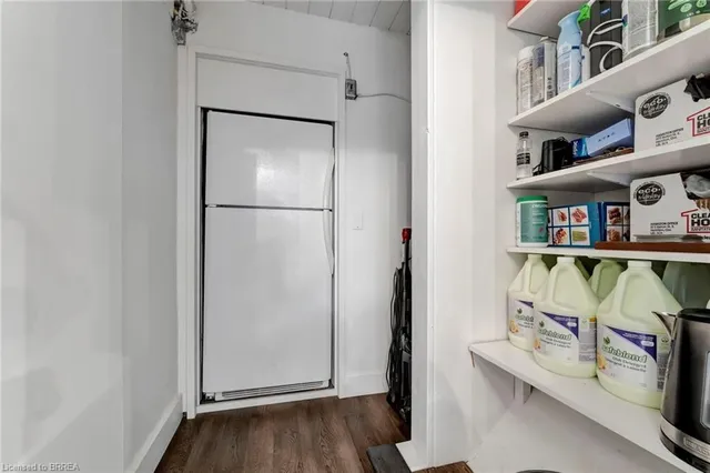 Additional image 12 of 3976 Powerline Rd