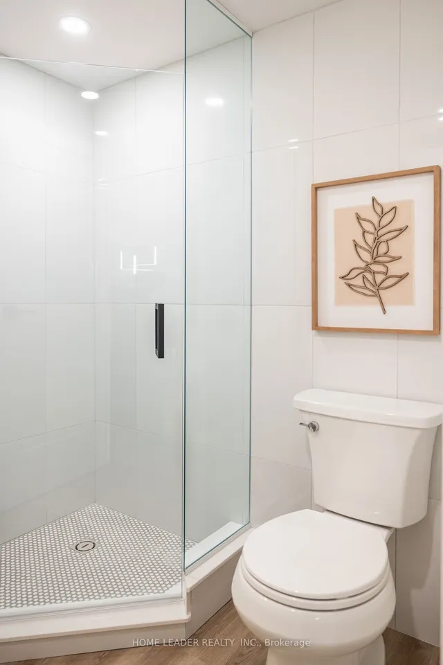 Additional image 6 of 5280 Lakeshore Rd Unit 902