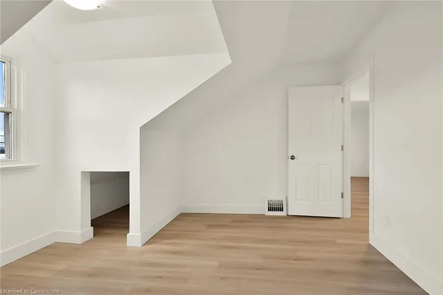 Additional image 22 of 546 Woodward Ave