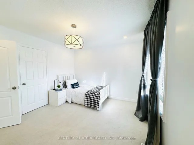 Additional image 14 of 403 Landsborough Ave