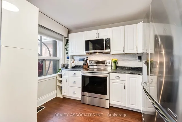 Additional image 9 of 49 Connaught Ave