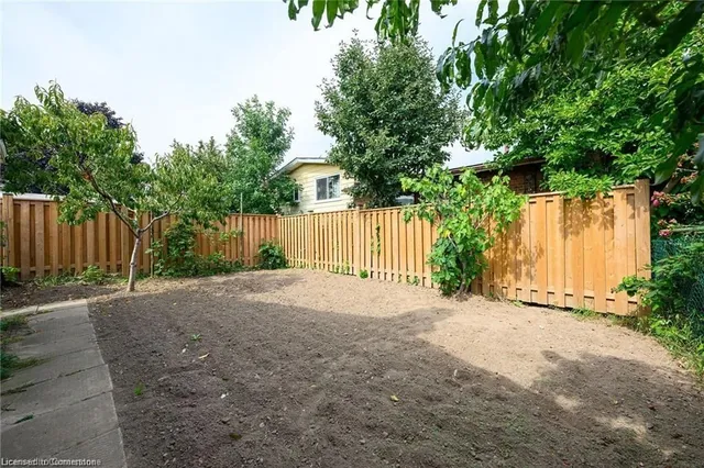 Additional image 33 of 48 Crawford Dr