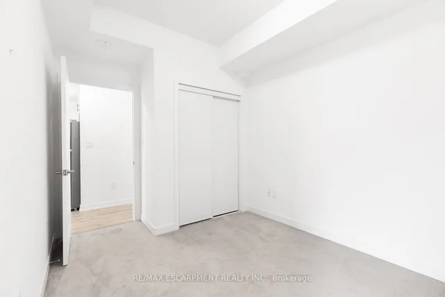 Additional image 8 of 450 Dundas St Unit 407