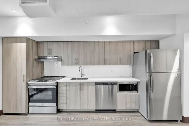 Additional image 11 of 121 King St Unit 404