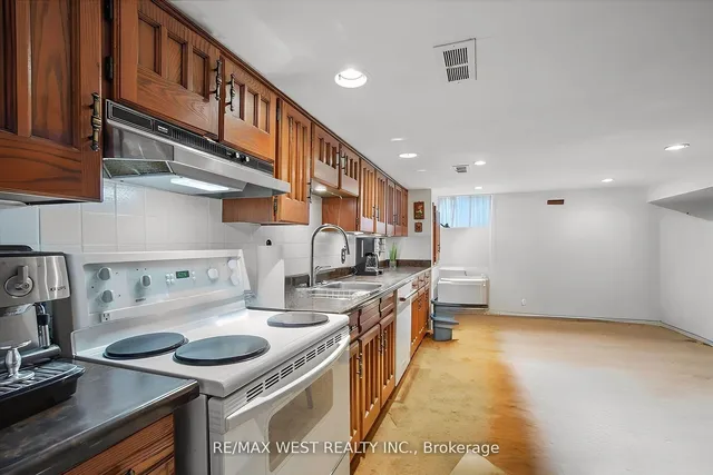 Additional image 7 of 12 Springbrook Gdns