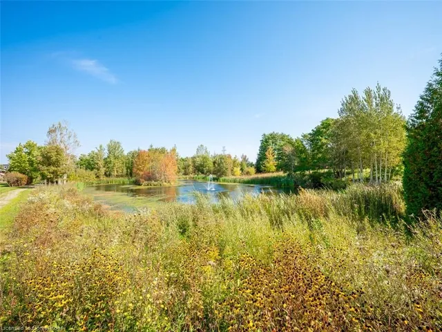 Additional image 40 of 32 Abbotsford Trail