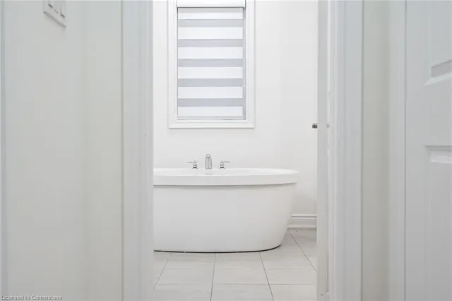 Additional image 24 of 158 Agro St