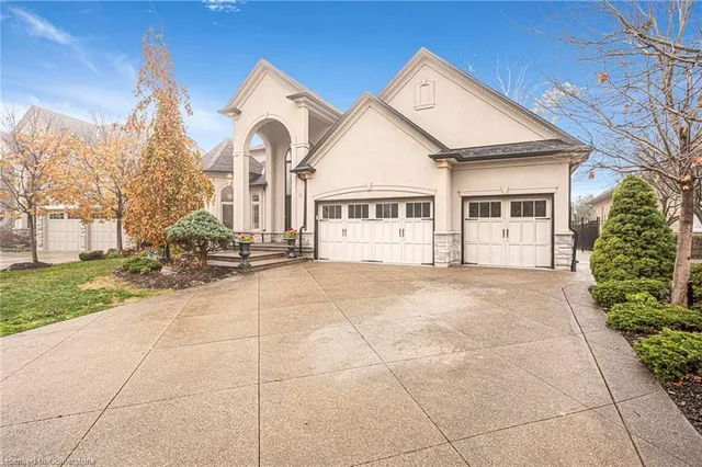 Additional image 2 of 15 Silver Maple Dr