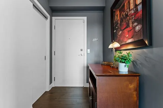 Additional image 4 of 2087 FAIRVIEW St Unit 1304