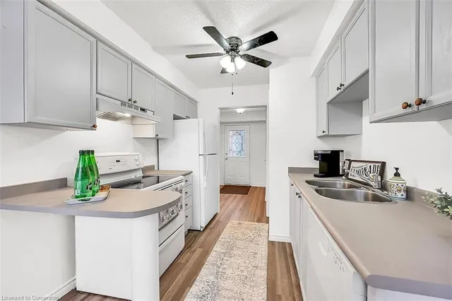 Additional image 11 of 376 Silverbirch Blvd