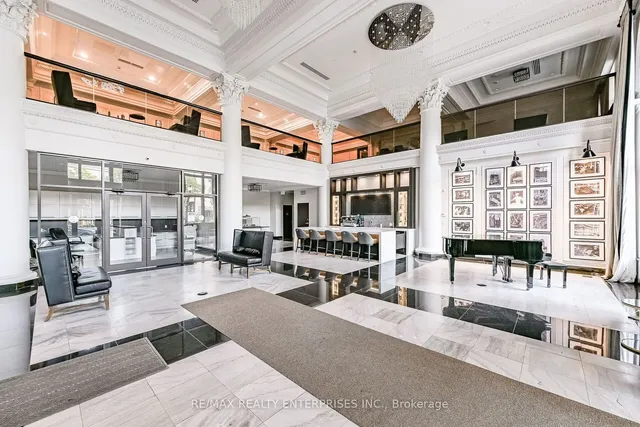 Primary image of 112 King St Unit #PH05