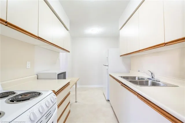 Additional image 13 of 1966 Main St Unit 804