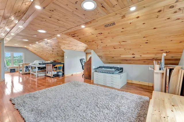 Additional image 29 of 2038 Governors Rd