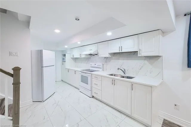 Additional image 40 of 45 Fletcher Rd