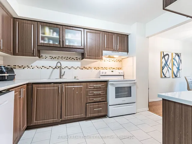 Additional image 9 of 1 Royalwood Cres Unit 58