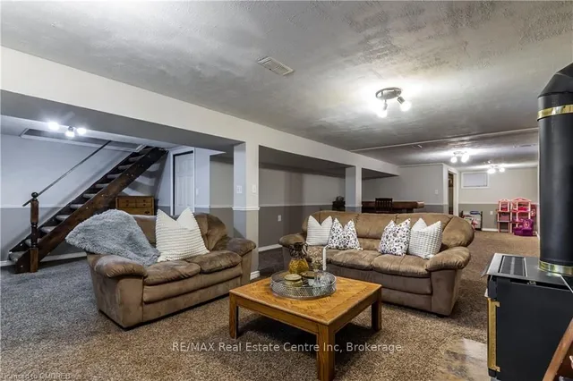 Additional image 20 of 34 MILTON HEIGHTS Cres