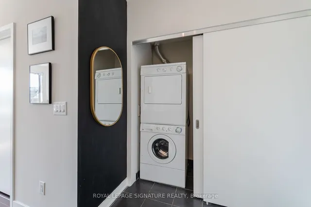 Additional image 14 of 400 Wellington St Unit 908