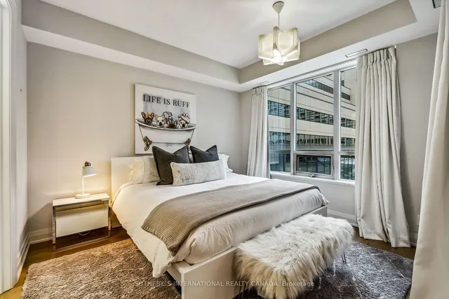 Additional image 16 of 761 Bay St Unit TH01