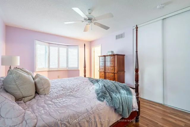 Additional image 18 of 345 SILVERBIRCH Blvd