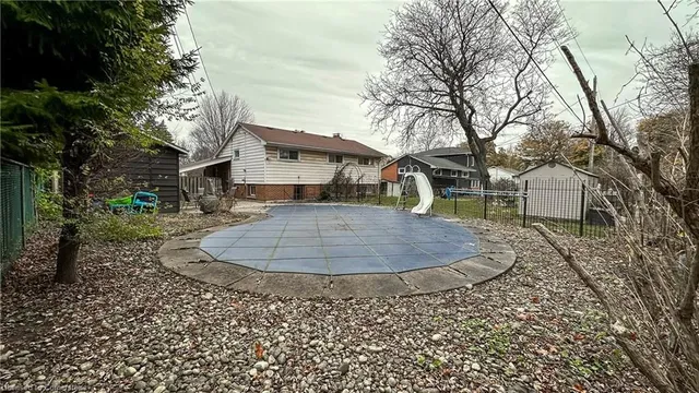 Additional image 26 of 119 Oneida Blvd