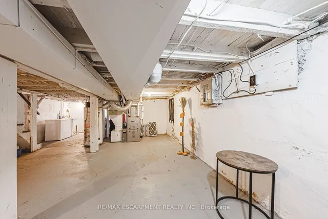 Additional image 30 of 62 Birch Ave