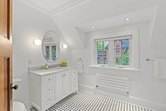 Additional image 25 of 379 Walmer Rd