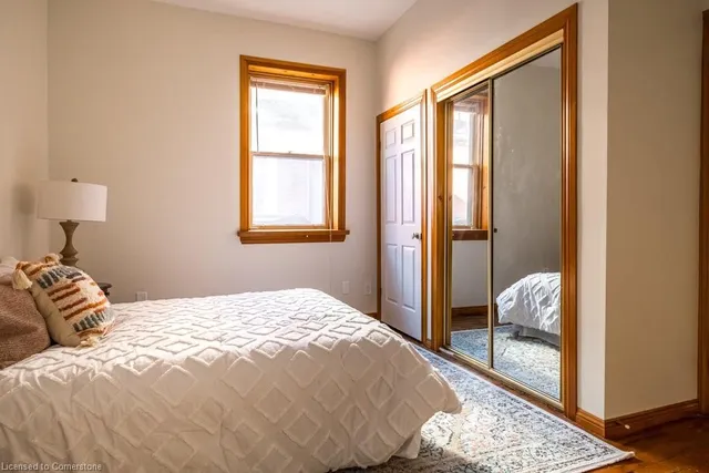 Additional image 34 of 218 Bay St