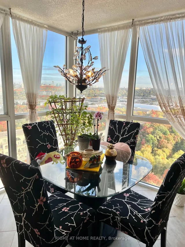 Additional image 26 of 7 Concorde Pl Unit 2110