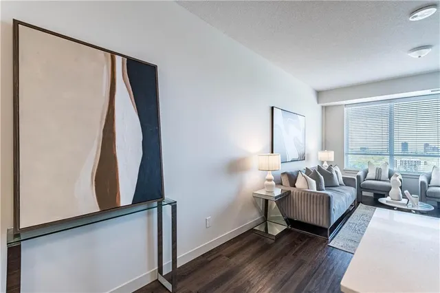 Additional image 9 of 2081 FAIRVIEW St Unit 1406