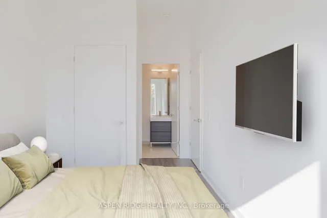 Additional image 5 of 9 Tecumseth St Unit 105