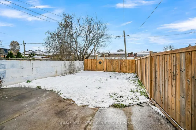 Additional image 35 of 14 Keith St