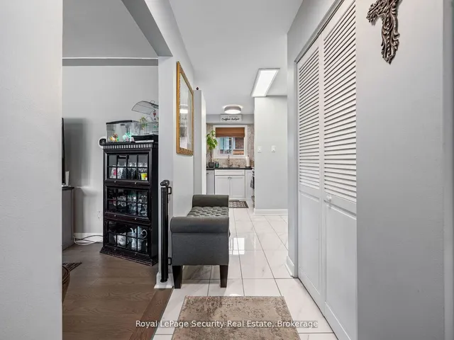 Additional image 9 of 2 Maitland Ave