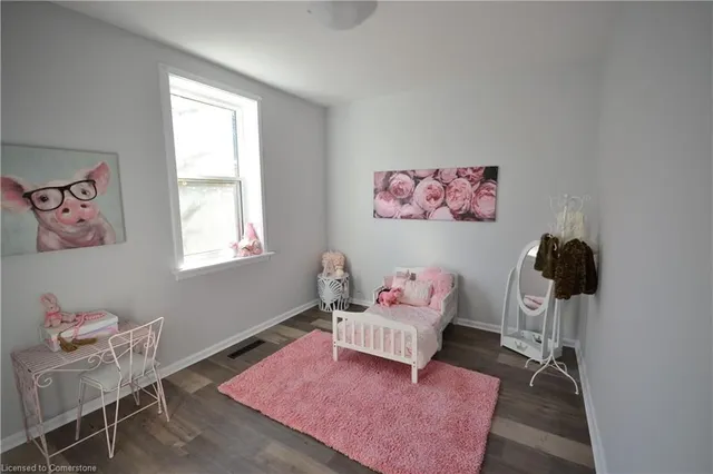 Additional image 25 of 66 Dundurn St