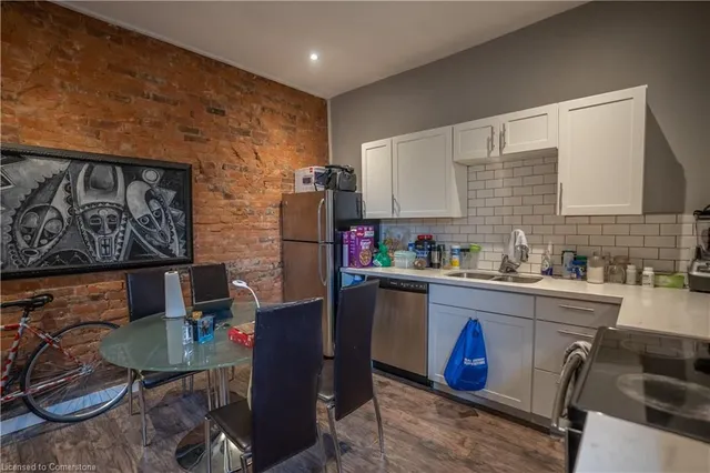 Additional image 36 of 163 Emerald St