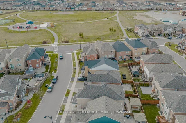 Additional image 33 of 450 Hinton Terr