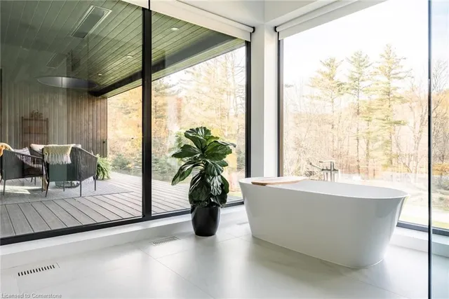 Additional image 32 of 66 Weirs Lane