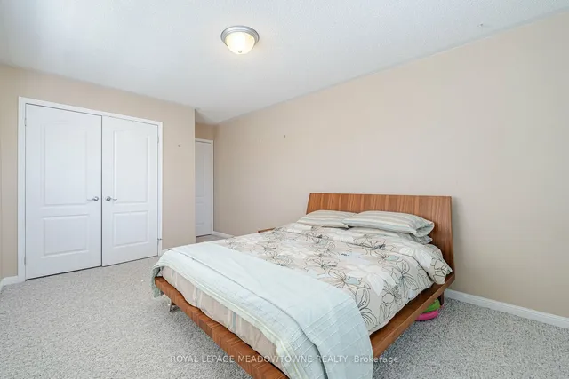 Additional image 24 of 697 Auger Terr