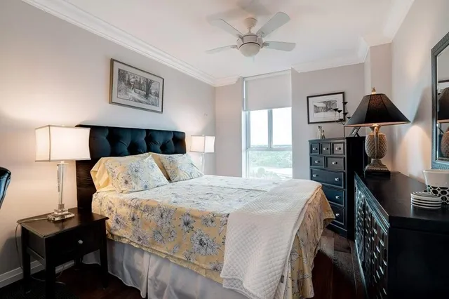 Additional image 27 of 5250 LAKESHORE Rd Unit 2006