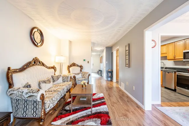 Additional image 15 of 85 Royalvista Dr