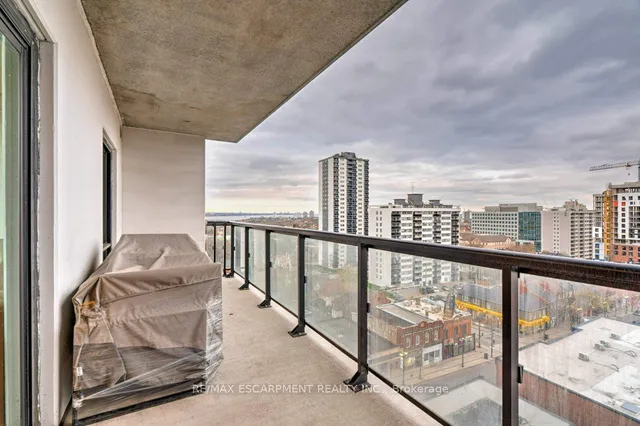 Additional image 22 of 15 Queen St Unit 812