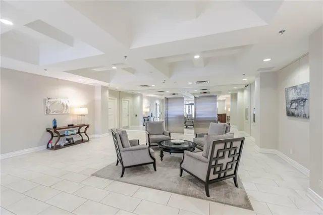 Additional image 3 of 399 ELIZABETH ST St Unit 210