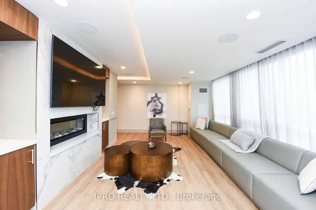 Additional image 4 of 1050 Main St Unit 223