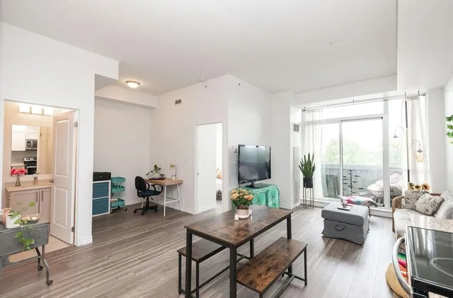 Additional image 5 of 1284 GUELPH Line Unit 417