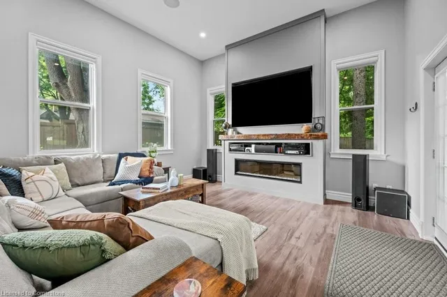 Additional image 17 of 89 Lynden Rd