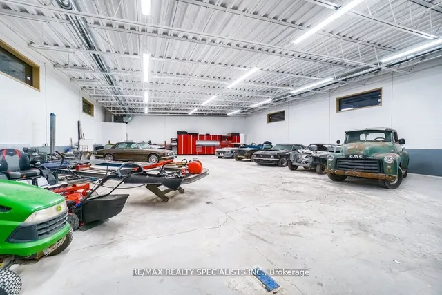 Additional image 11 of 4490 Henderson Rd